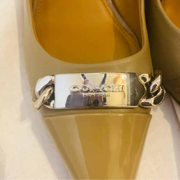 Coach Beige Leather Heels with Silver name plates - Picture 3 of 10